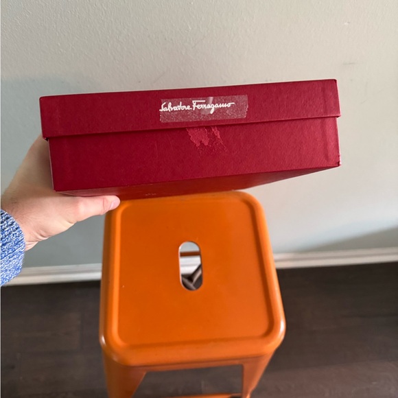 FERRAGAMO GIFT BOX - Picture 3 of 4